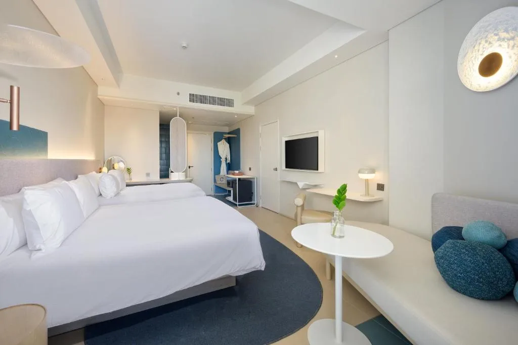 Centara Karon Resort Phuket: another view