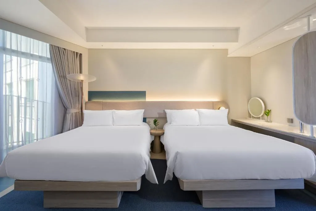 Centara Karon Resort Phuket: another view