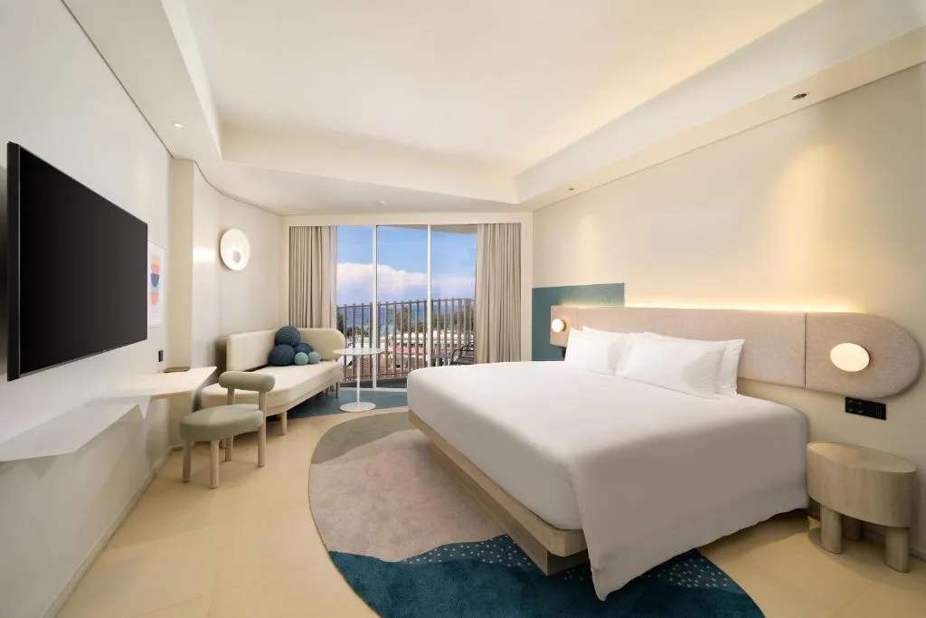 Centara Karon Resort Phuket: another view