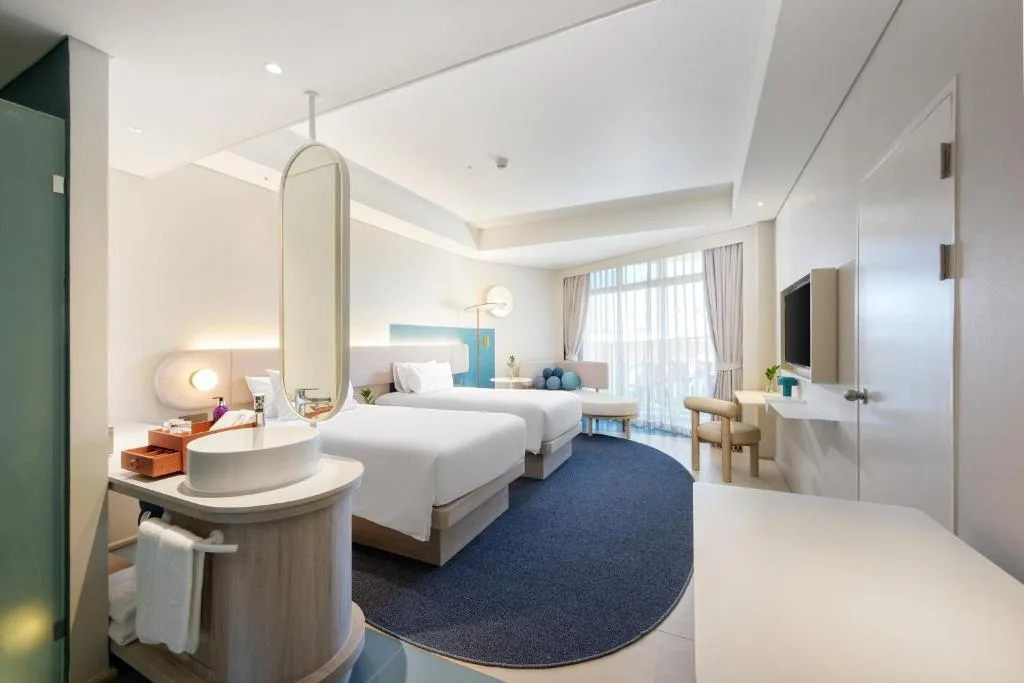 Centara Karon Resort Phuket: another view