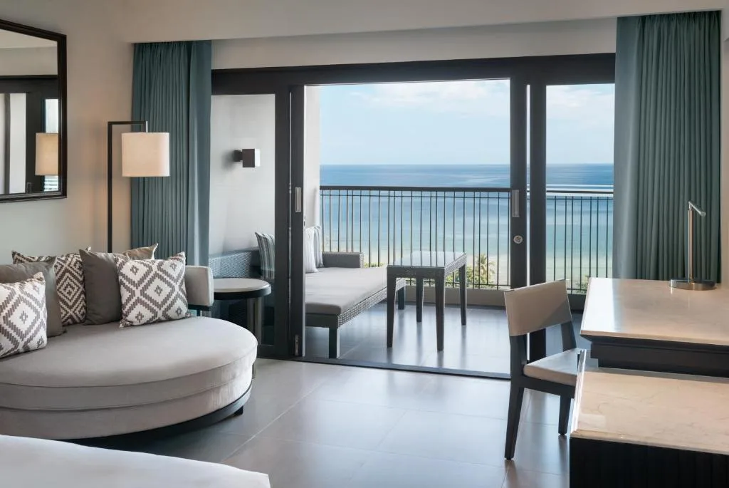 Hyatt Regency Phuket Resort: another view