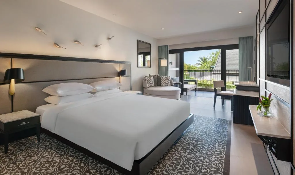 Hyatt Regency Phuket Resort: another view