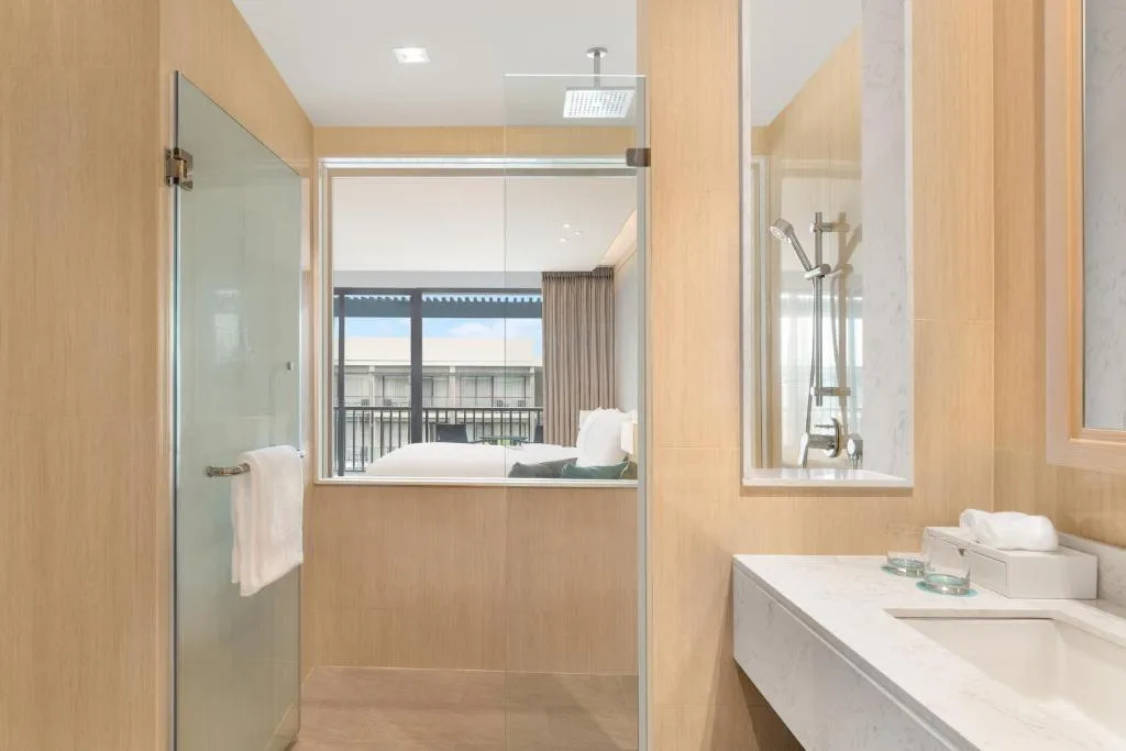 Le Meridien Khao Lak Resort & Spa: another view