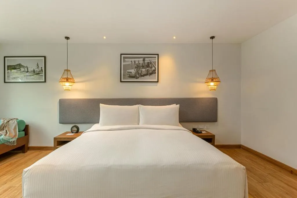 Outrigger Khao Lak Beach Resort: another view
