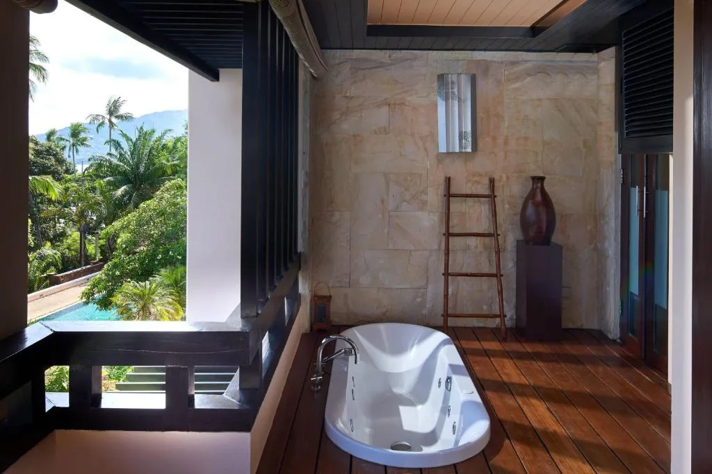 Renaissance Koh Samui Resort & Spa: another view